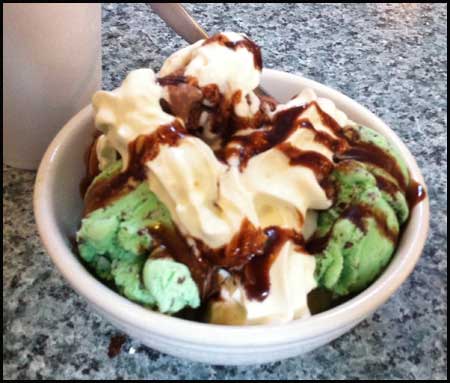 2011-0605-BananaSplit